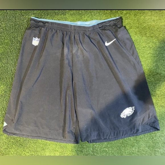 Philadelphia Eagles Gear Lot of Clothing - Picture 4 of 11